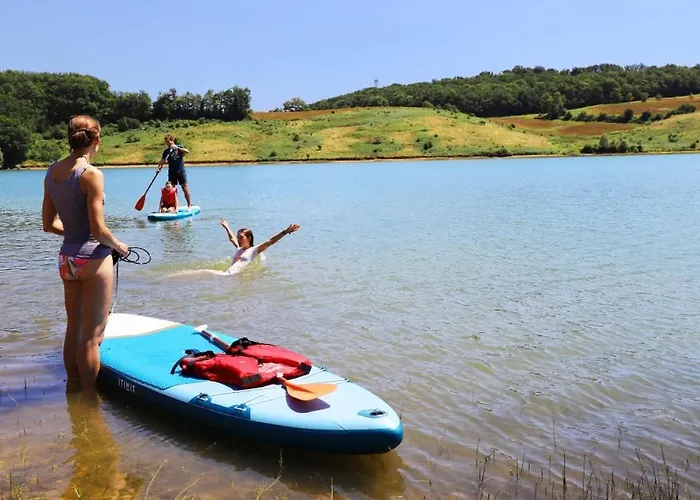 Отель Domaine La Barbe ! Lalanne-Arque