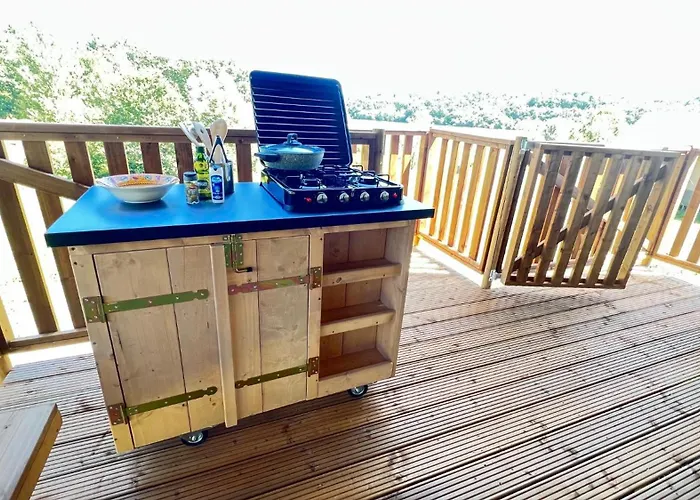 Отель Domaine La Barbe !